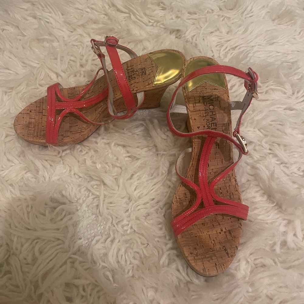 MK wedges